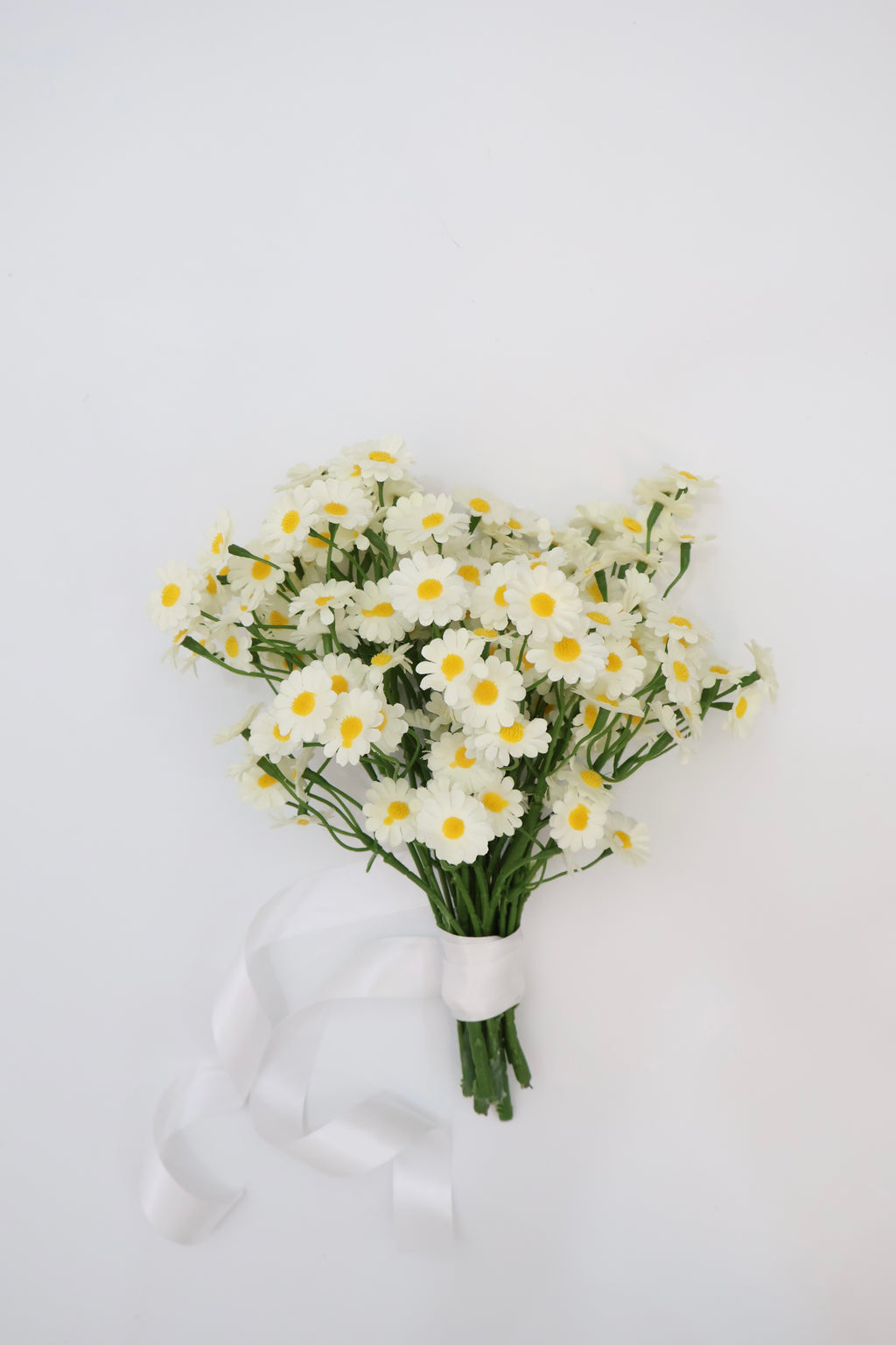 The Maya - Daisy Microbouquet