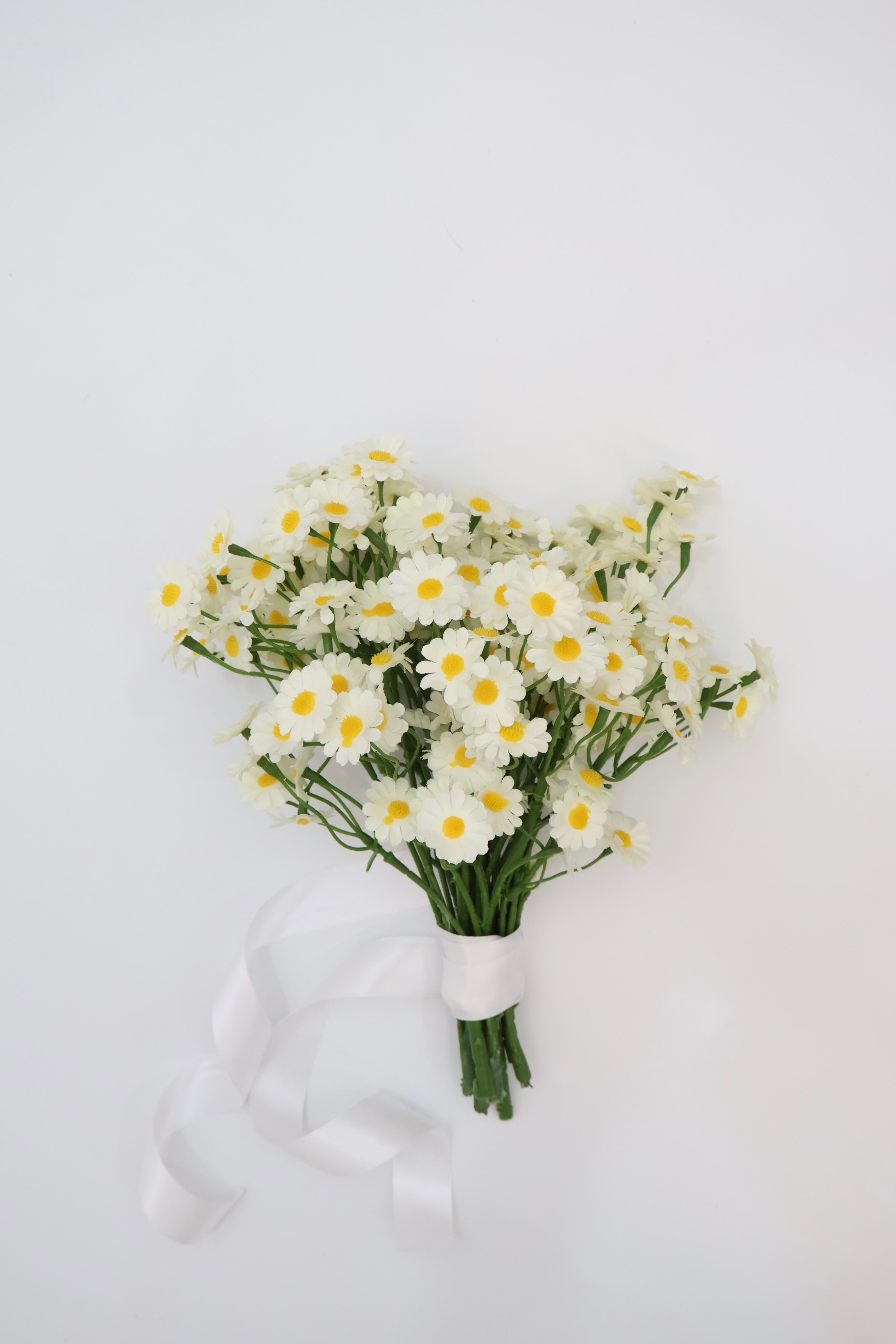 The Maya - Daisy Microbouquet