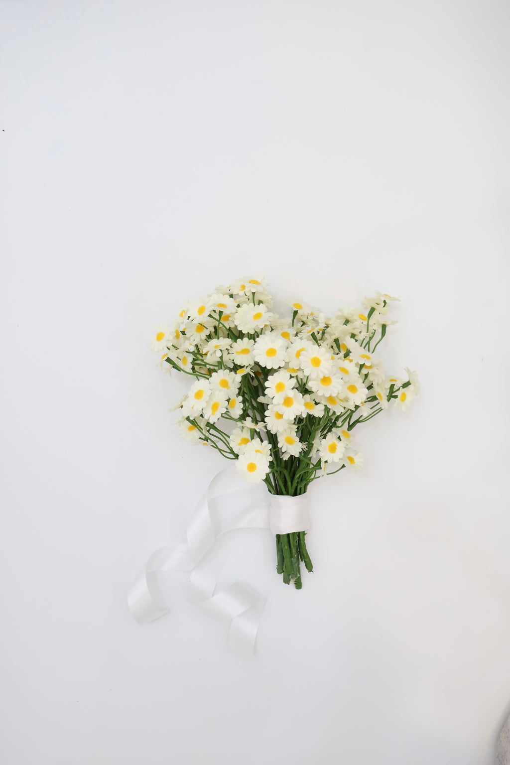 The Maya - Daisy Microbouquet