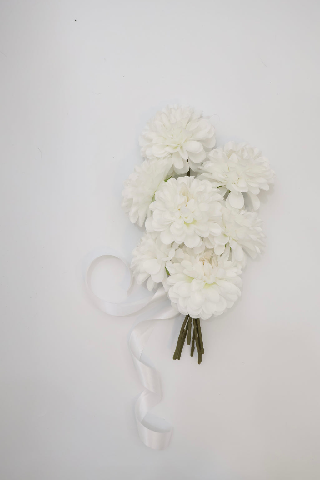 The Sabrina - Dahlia Microbouquet