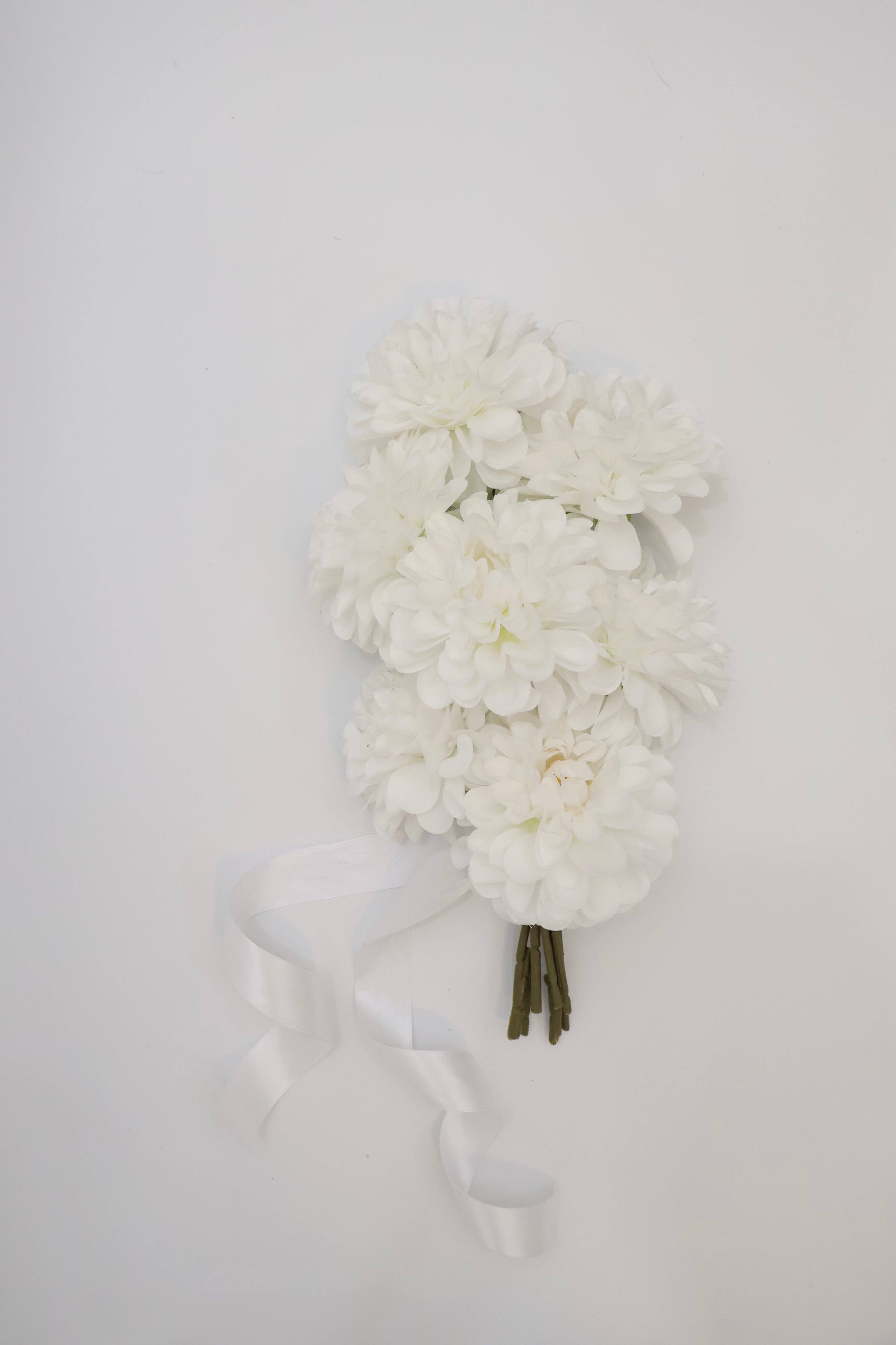 The Sabrina - Dahlia Microbouquet